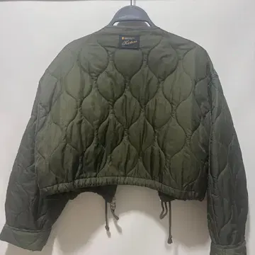 Kastane 퀼팅 숏 자켓 올리브 그린 2024