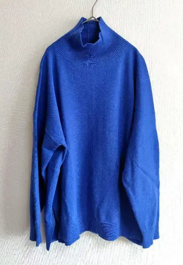 뷰티&유스 밀라노리브 터틀넥 니트 풀오버 블루