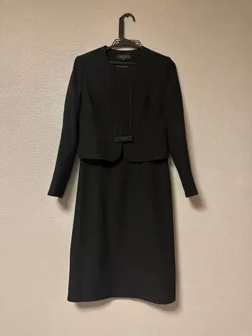 블랙 자켓 포함 원피스