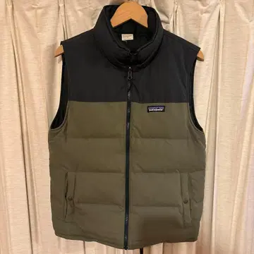 patagonia 다운 베스트 올리브색