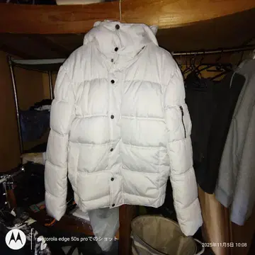 ZARA MAN 후드 부착 화이트 다운 자켓