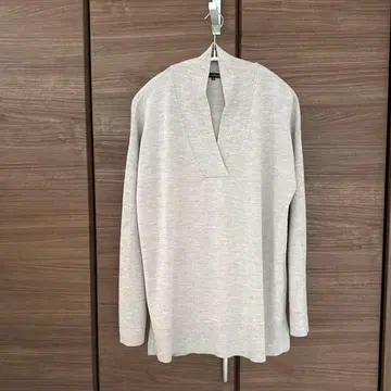 23구 레이어트 카라 V넥 니트