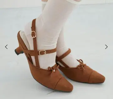 MAJESTIC LEGON 포인트 리본 뮬