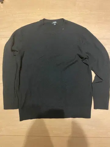 UNIQLO 블랙 캐시미어 스웨터 M