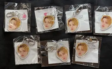 TREASURE 얼굴 아크릴 키링 도영 희애