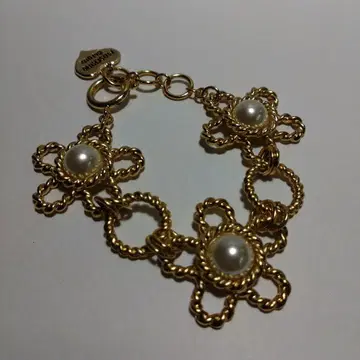 Moschino 꽃 모티브 골드 팔찌