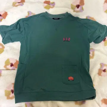 포켓 부착 t셔츠 초레어