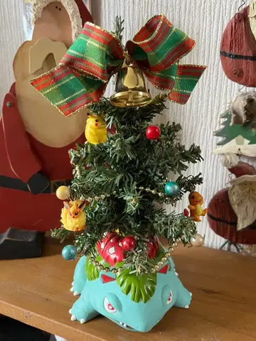 포켓몬 이상해씨 크리스마스 트리