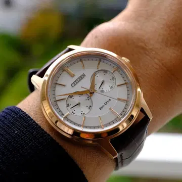 CITIZEN 에코드라이브 크로노그래프 시계