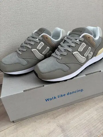 23.5cm 새상품 미사용  스니커즈 sangacio