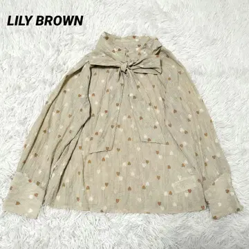 새상품급 릴리 브라운 하트 무늬 보타이 블라우스 베이지 F 익명 배송