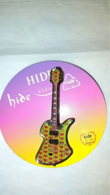 hide 60주년 핀즈 캡슐 vol.2 기타 컬렉션 그린 하트 1