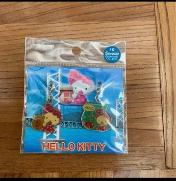 지역 한정 헬로키티 키티 참 지퍼 마스코트 아카시 2개 세트