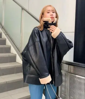 WHO'S WHO gallery 페이크 무스탕 자켓