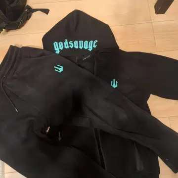 갓세비지 테크 플리스 상하의 M