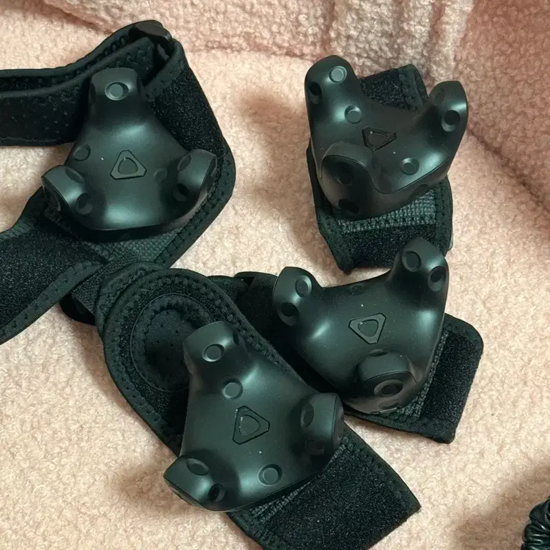 HTC 바이브 트래커 3.0 VR 장비