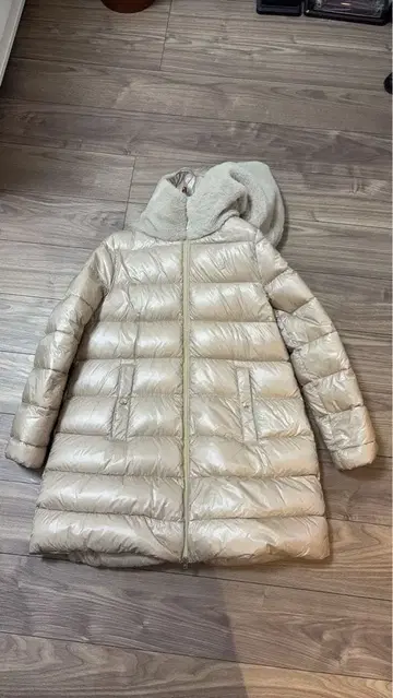 헬레노 퍼 후드 부착 다운 자켓