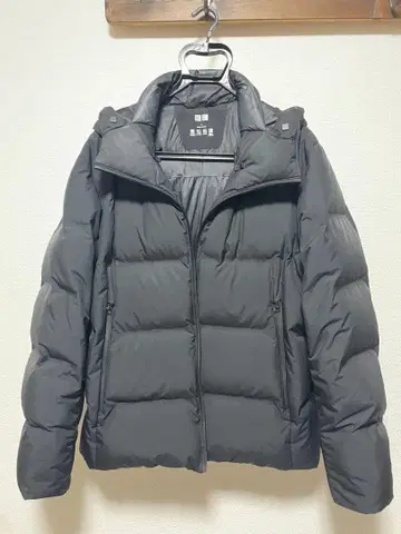 유니클로 심리스 다운 파카 블랙 L