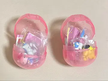 산리오 캐릭터즈 회전목마 가챠 헬로키티 폼폼푸딩