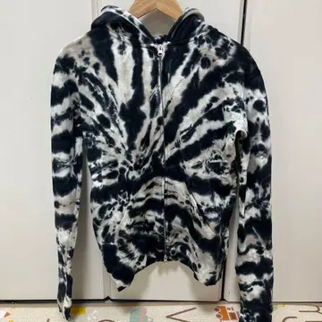 ONE OK ROCK 타이다이 패턴 긴팔 후드티