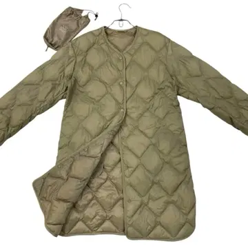 새상품급 UNIQLO 울트라 라이트 다운 릴랙스 코트 여성용 M