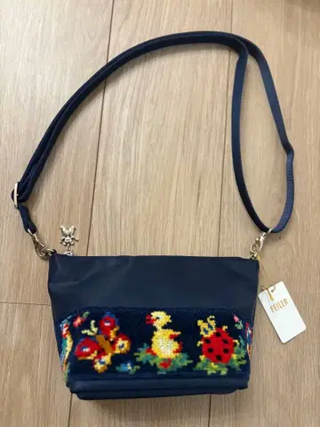 페일라 very 콜라보 미니 숄더백 학교 하이디