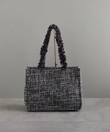 신상 메종 드 플뢰르 트위드 스퀘어 토트백 M