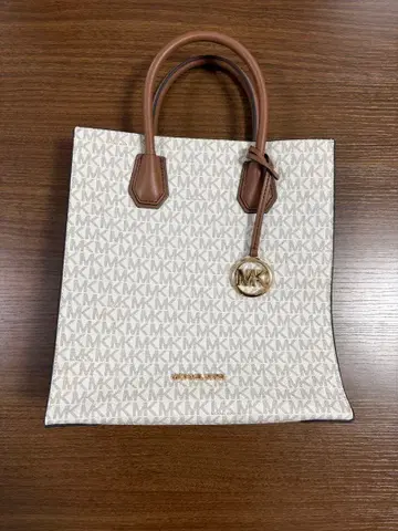 Michael Kors 토트백 MK 로고 화이트 x 브라운 미사용품