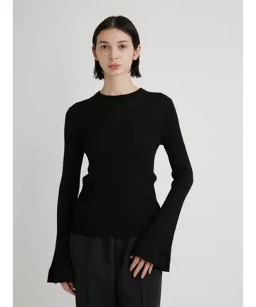 miesrohe washable 플레어 슬리브 시어 리브 니트