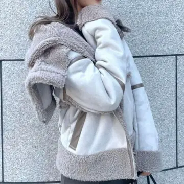 새상품 EMODA 더블 컬러 페이크 무스탕 블루종 FREE