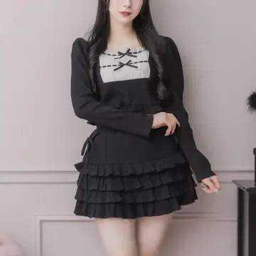 pium 도리 프릴 티셔츠 셋업 블랙