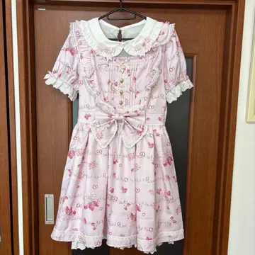 LIZLISA Creamy Berry 패턴 셋업