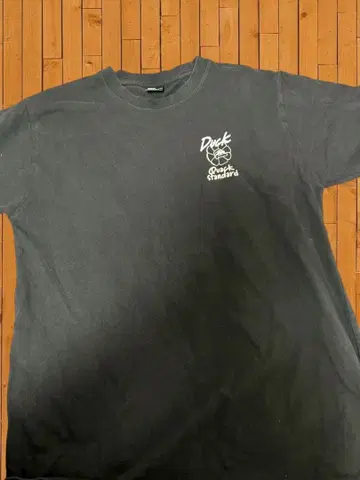 덕 dude 블랙 T셔츠