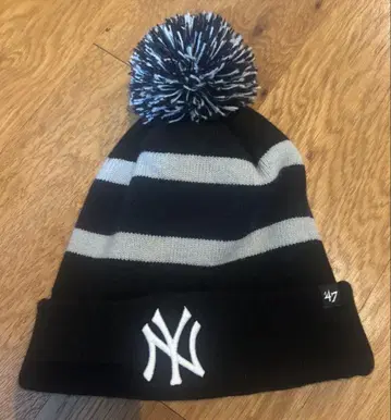 뉴욕 양키스 폼폼 포함 니트 모자