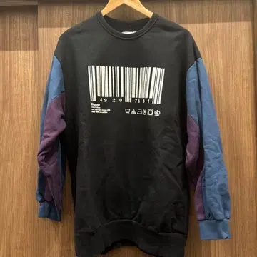 SHAREEF 바코드 프린트 트레이닝복 L 사이즈