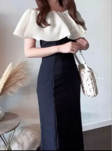 grl 오프숄더 원피스 네이비