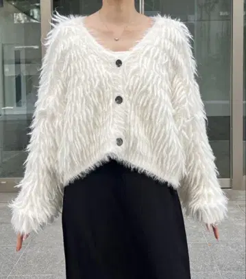 카프리슈 마쥬 프린지 V 가디건