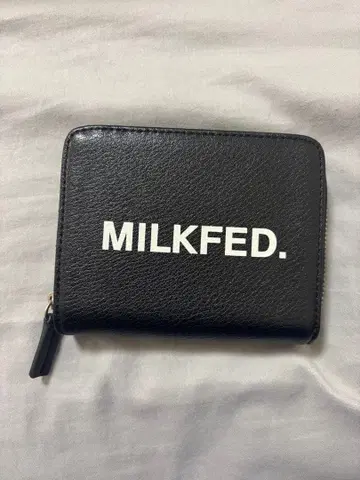MILKFED. 블랙 접이식 지갑