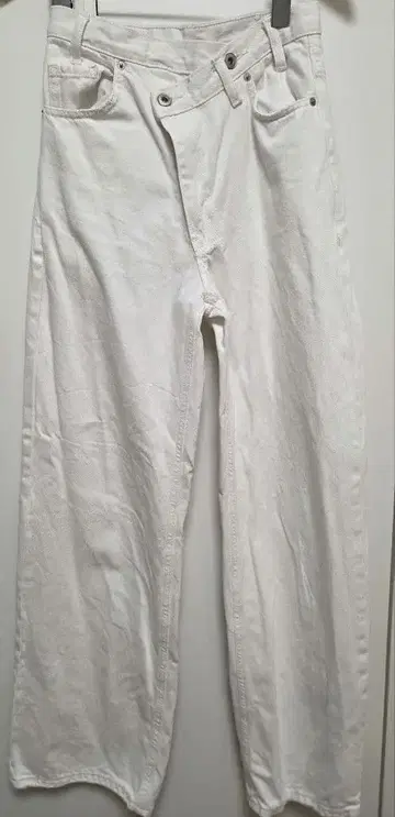 ZARA 화이트 와이드 레그 데님 팬츠