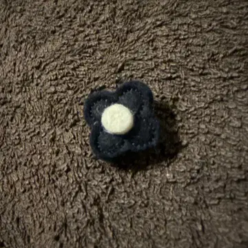 라르디니 부토니에르 네이비 미사용