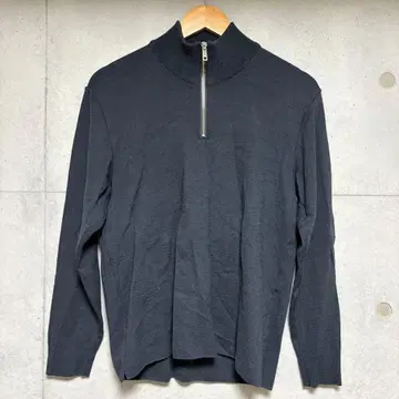 UNITED TOKYO 하이넥 니트 스웨터 블랙 사이즈 2 네이비