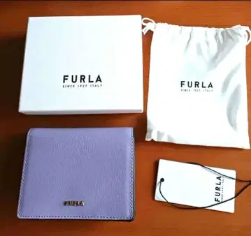 FURLA 라벤더 접이식 지갑