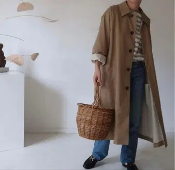 ARGUE 베이지 트렌치코트