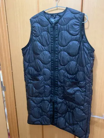 UNIQLO x Theory 울트라 라이트 다운 M 블랙