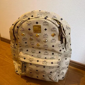 MCM 스터드 장식 백팩 베이지