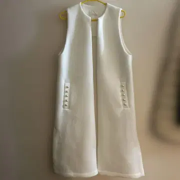 PICIN PERLA 화이트 슬리브리스 베스트