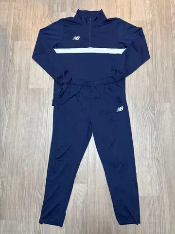 뉴발란스 네이비 저지