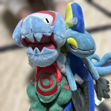 우오노라곤과 인텔리레온 봉제 인형 세트