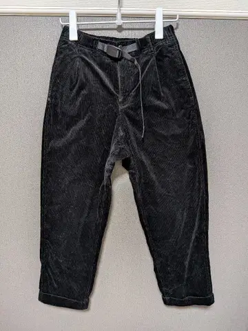 그라미치 코듀로이 블랙 팬츠