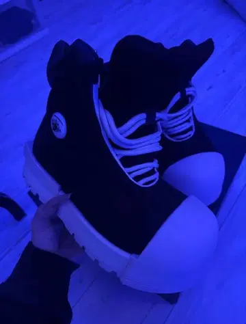 FVVO FVVO&ROCKSTA 하이탑 부츠 통굽 스니커즈